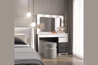 Тоалетка Тоня